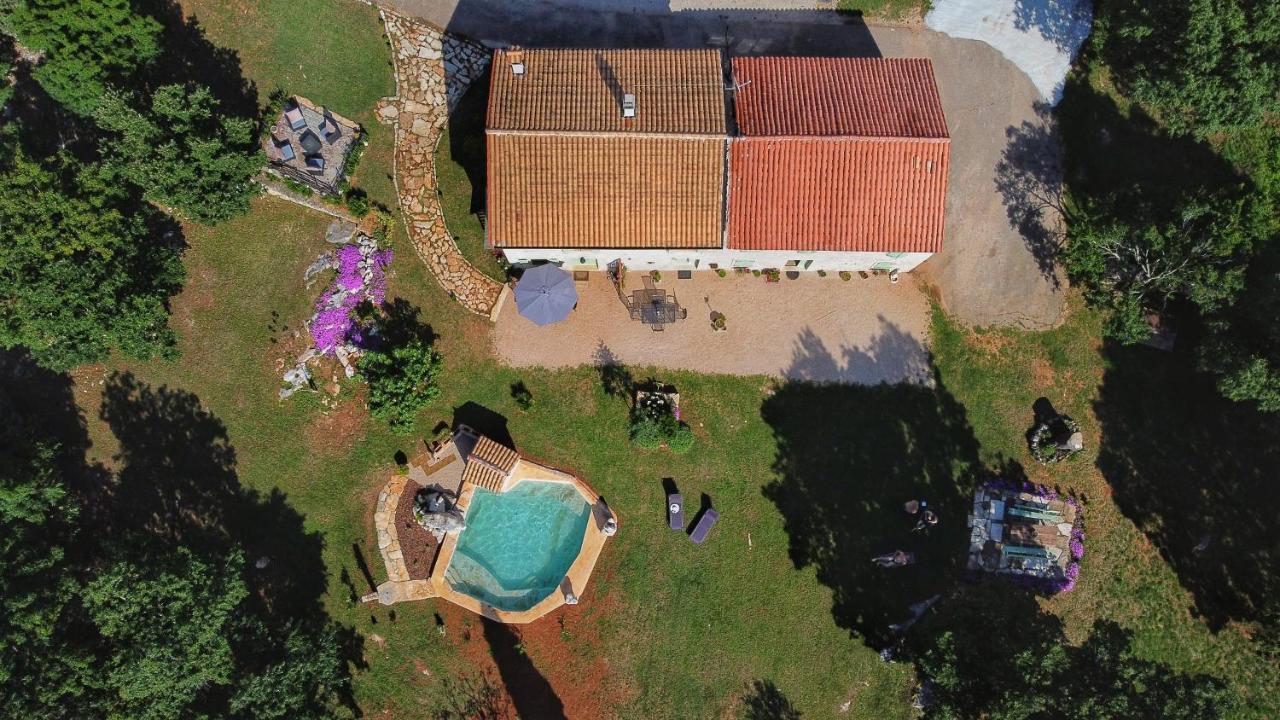 Cottage Al Merlo Olivo Буйе Экстерьер фото