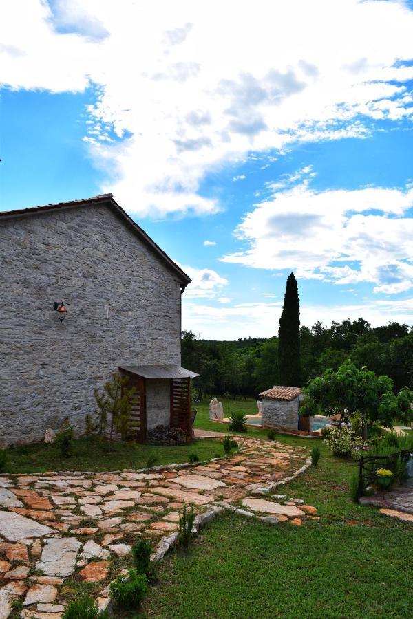 Cottage Al Merlo Olivo Буйе Экстерьер фото