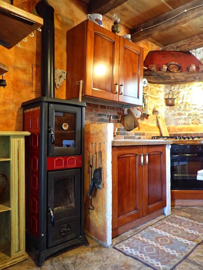 Cottage Al Merlo Olivo Буйе Экстерьер фото