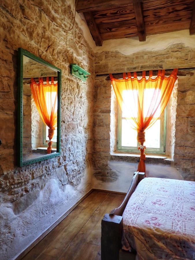Cottage Al Merlo Olivo Буйе Экстерьер фото